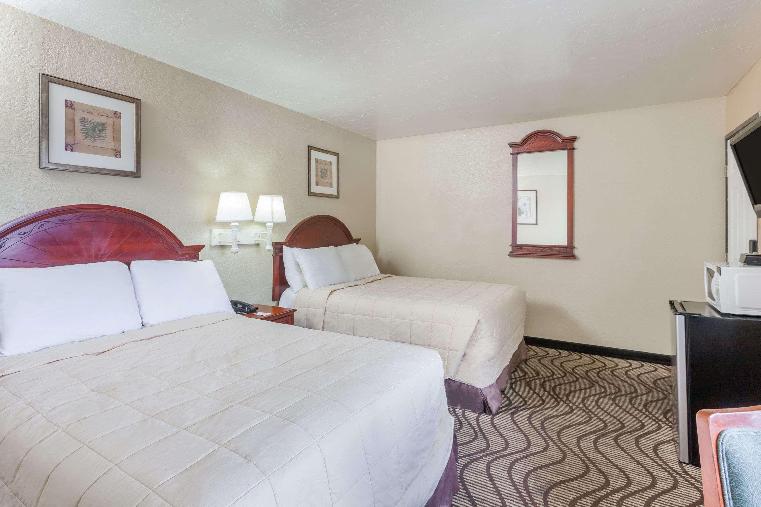 Travelodge By Wyndham Victorville Exterior foto
