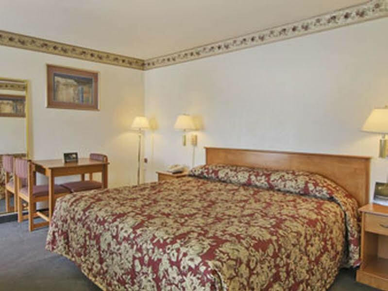 Travelodge By Wyndham Victorville Exterior foto